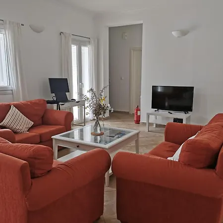 The Walnut Tree Villa Karavomylos