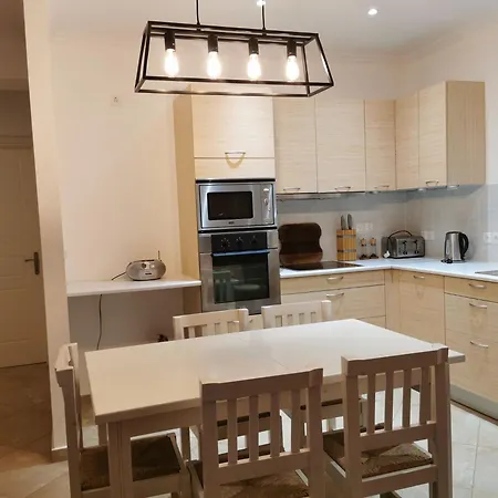 The Walnut Tree Villa *